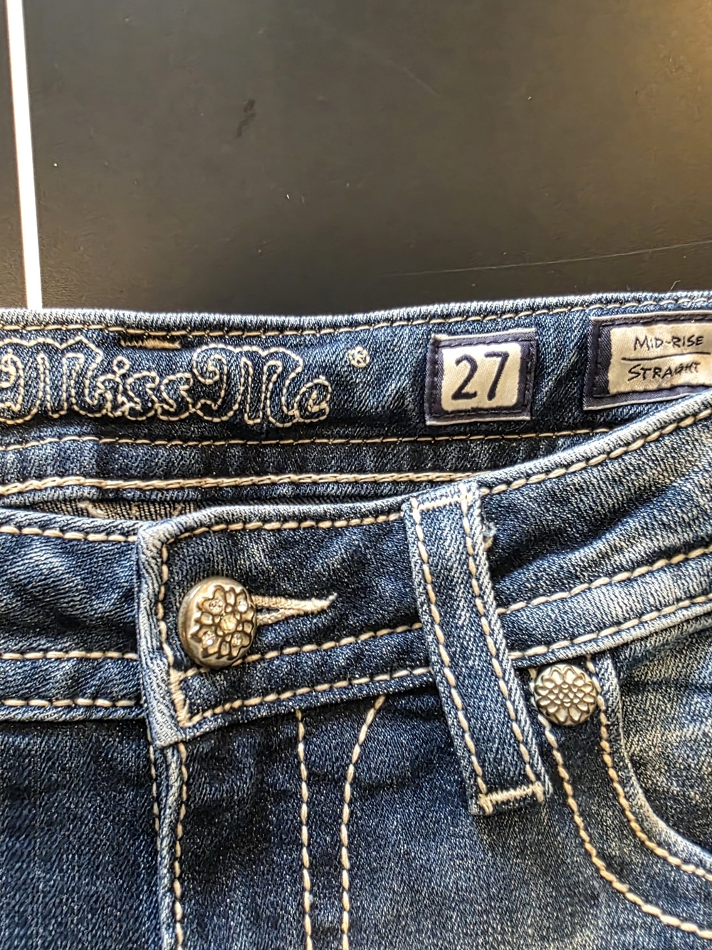 Miss Me Blue Jeans with Embroidered Back Pocket - Picture 4 of 4